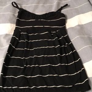 Lululemon dance top size 4